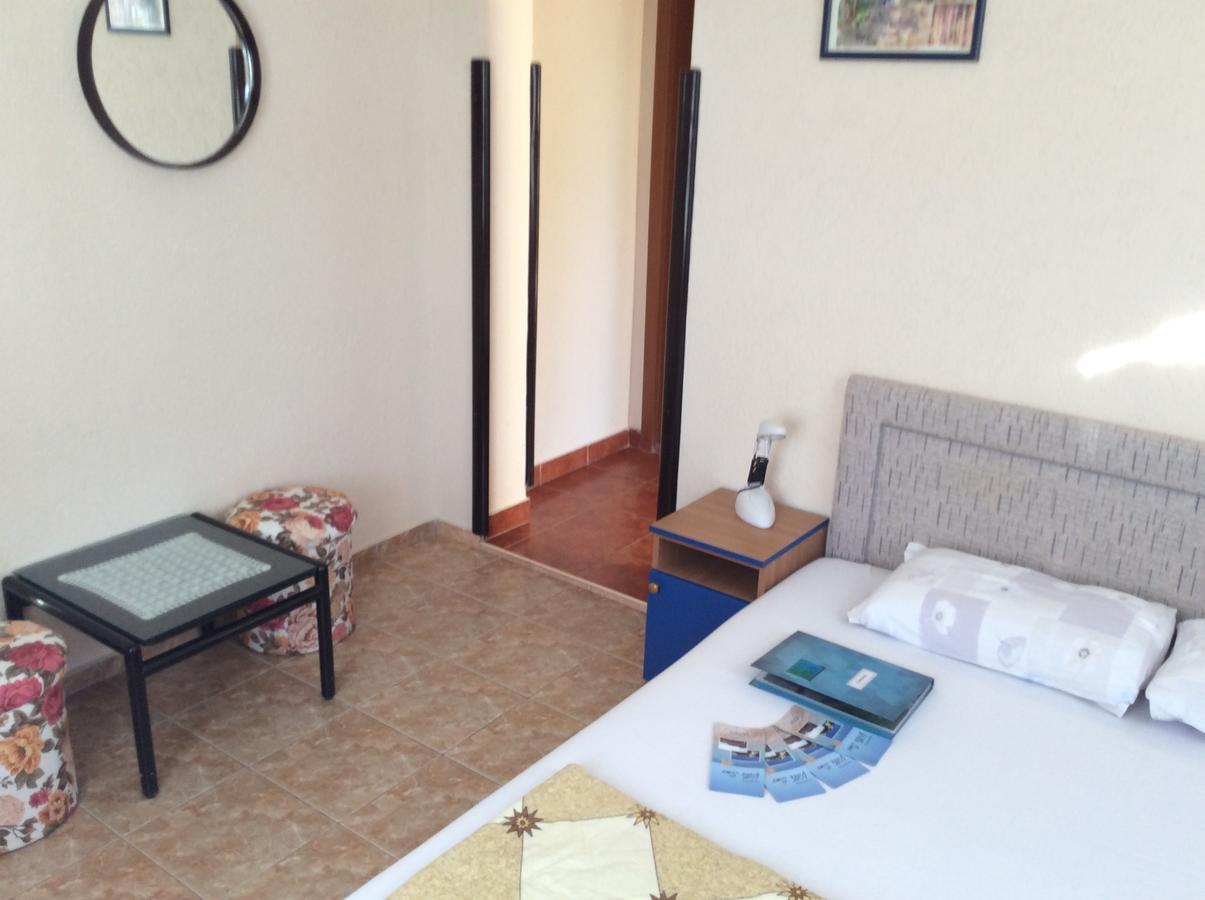 Apartments Simo Petrovac 外观 照片