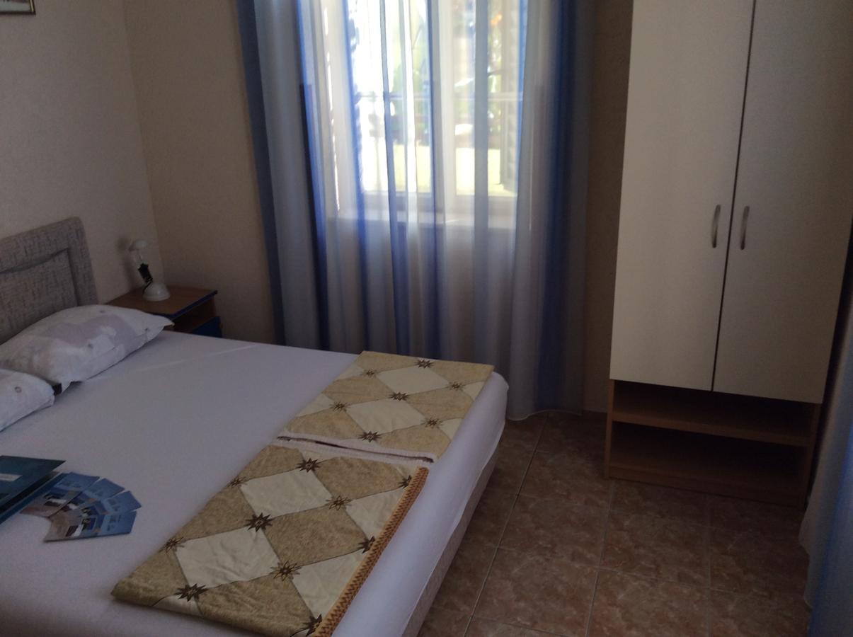 Apartments Simo Petrovac 外观 照片