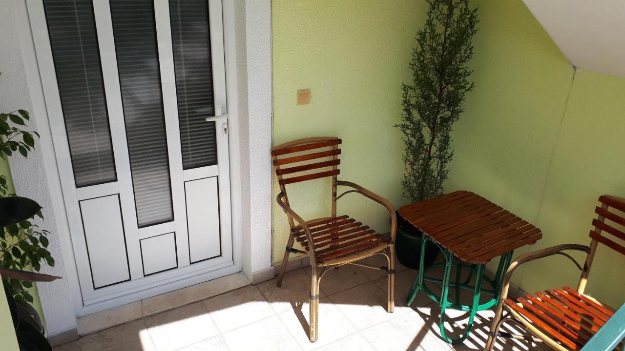 Apartments Simo Petrovac 外观 照片